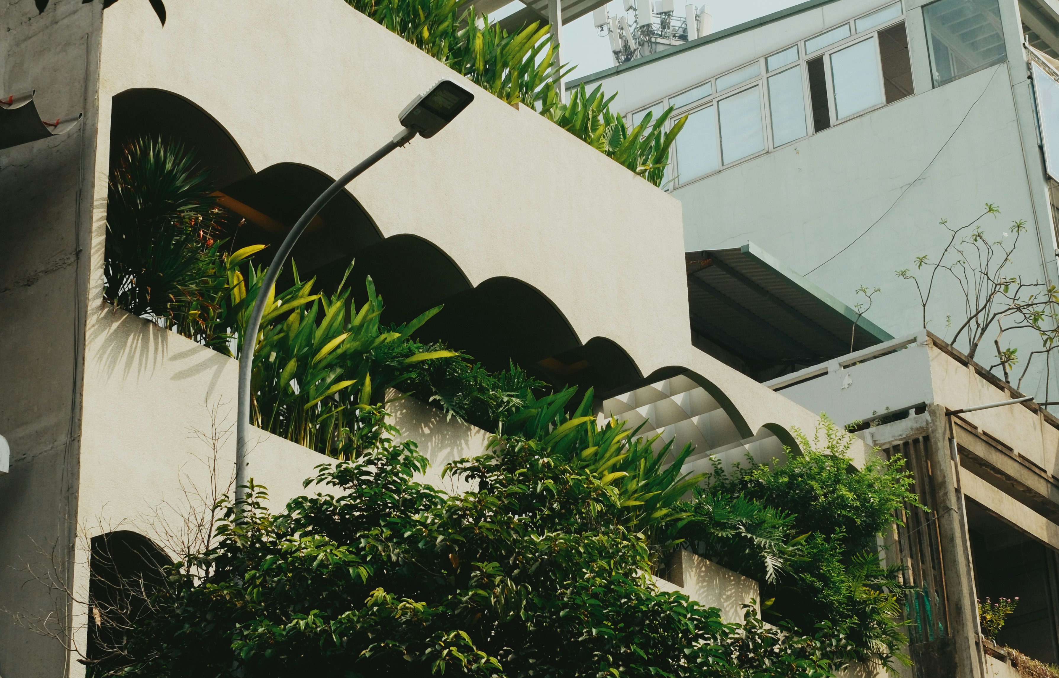 GREEN & SUSTIANABLE DESIGN